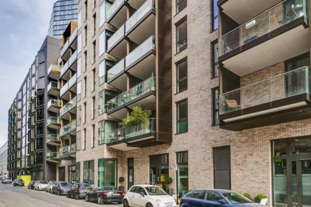 Apartamento Luxurious Penthouse, Expansive Wrap-Around Terrace Londres Exterior foto